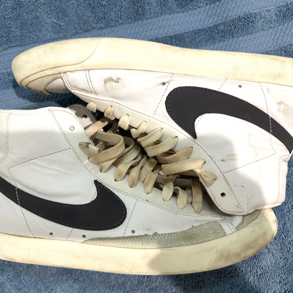 Nike Blazer Mid 77 Vintage  Sneaker Men's Size 9.5
